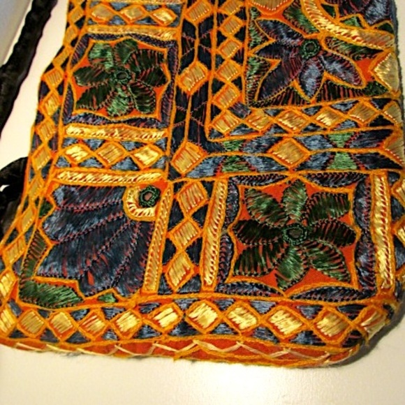 VTG Embroidered Fabric Baguette Shoulder Bag - Picture 2 of 7